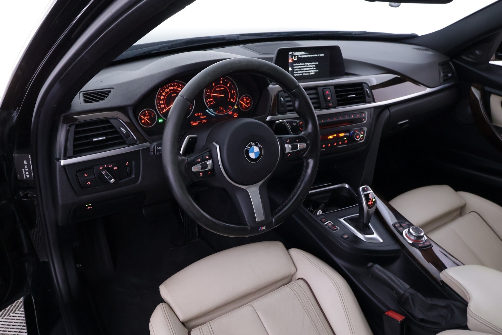 BMW 330 2015