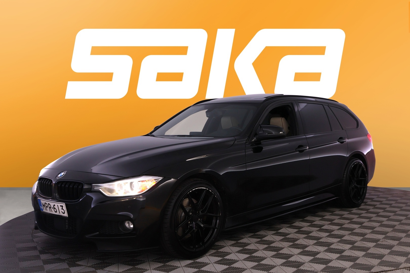 BMW 330 2015