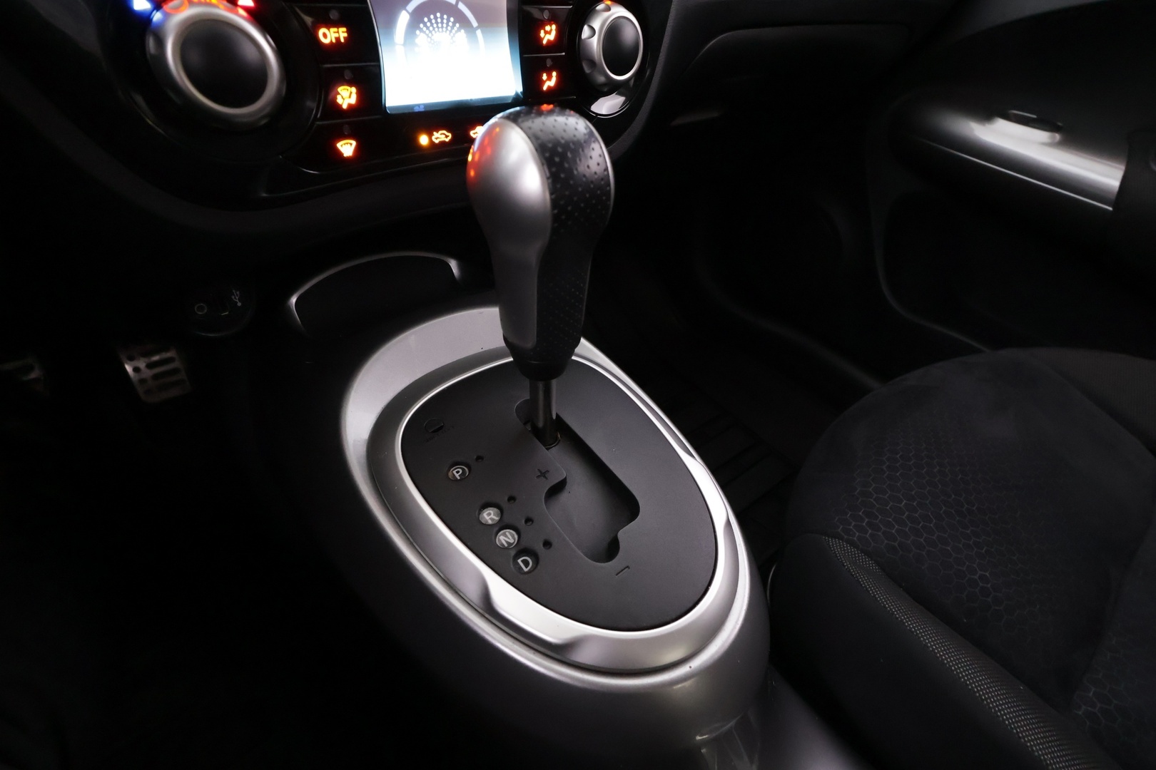 NISSAN Juke 2012