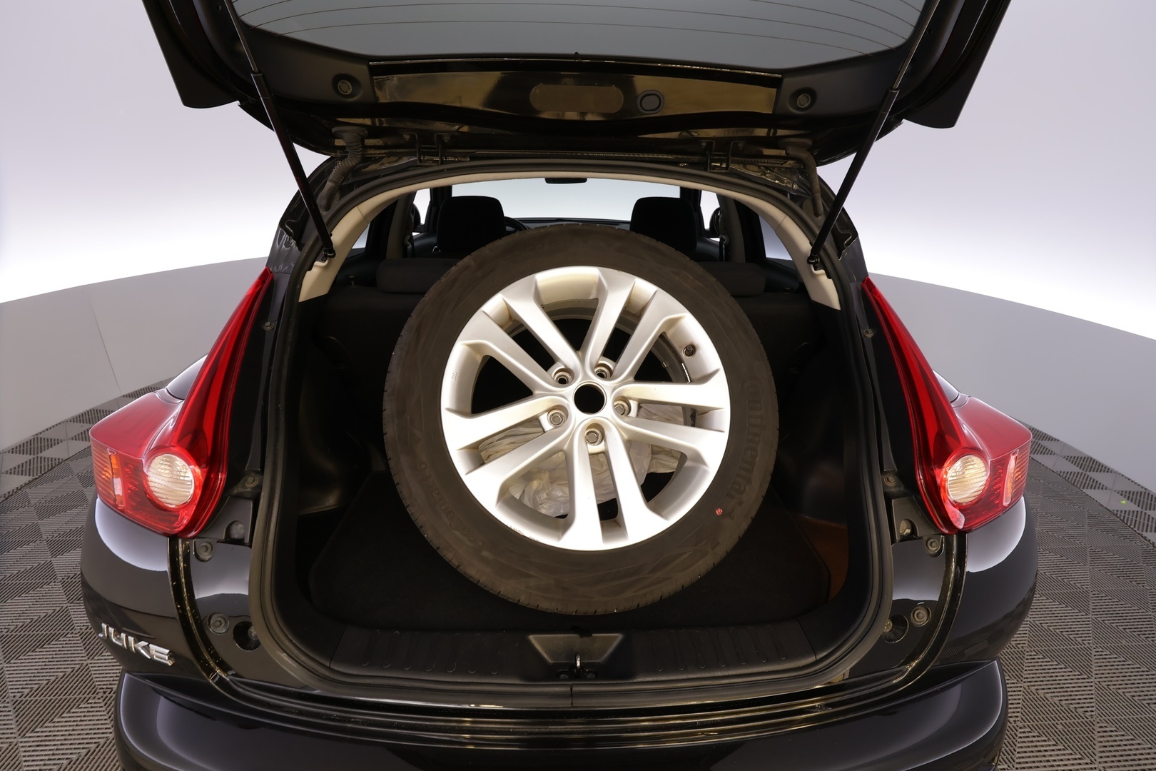 NISSAN Juke 2012