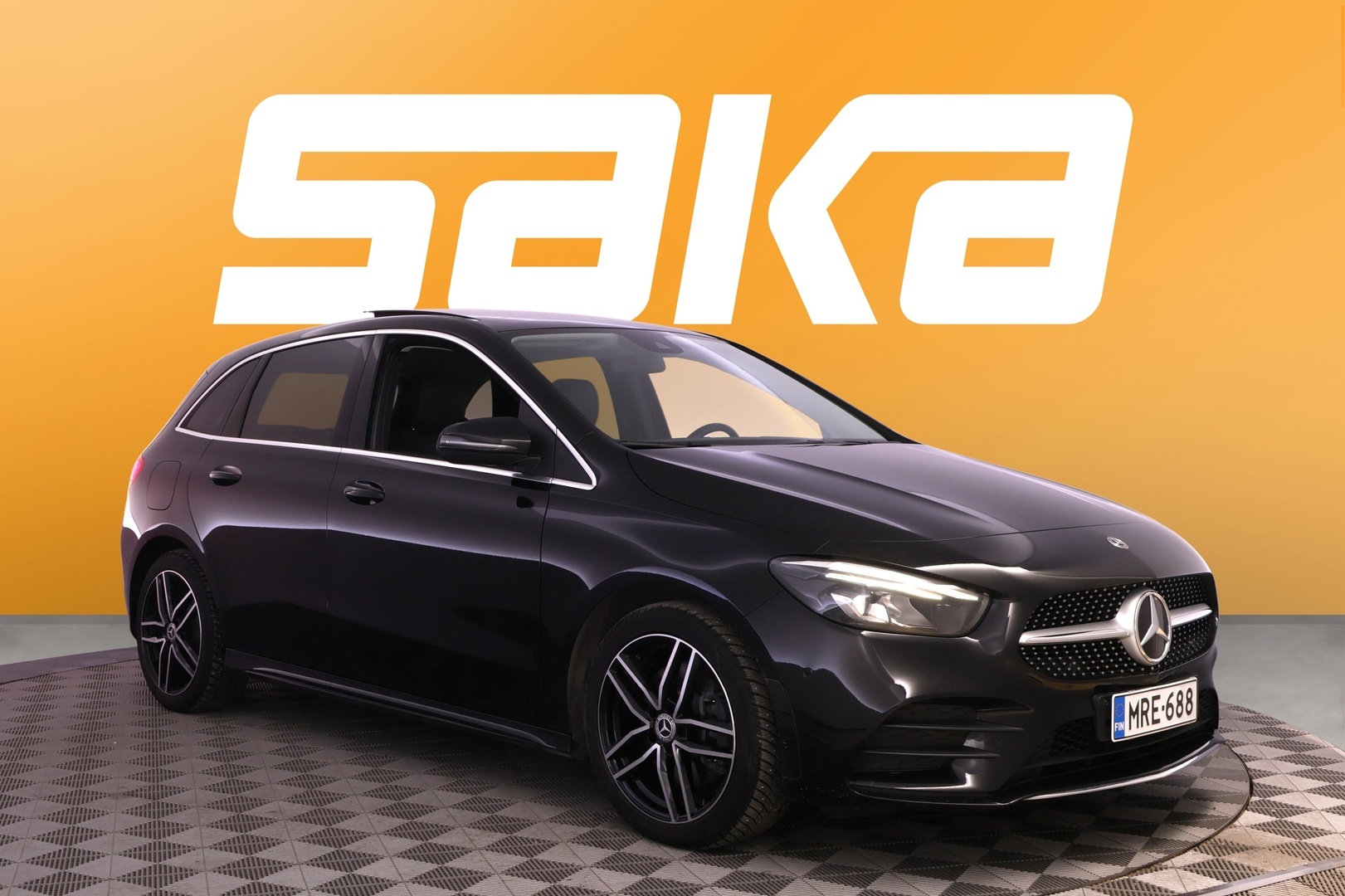 MERCEDES-BENZ B 2023