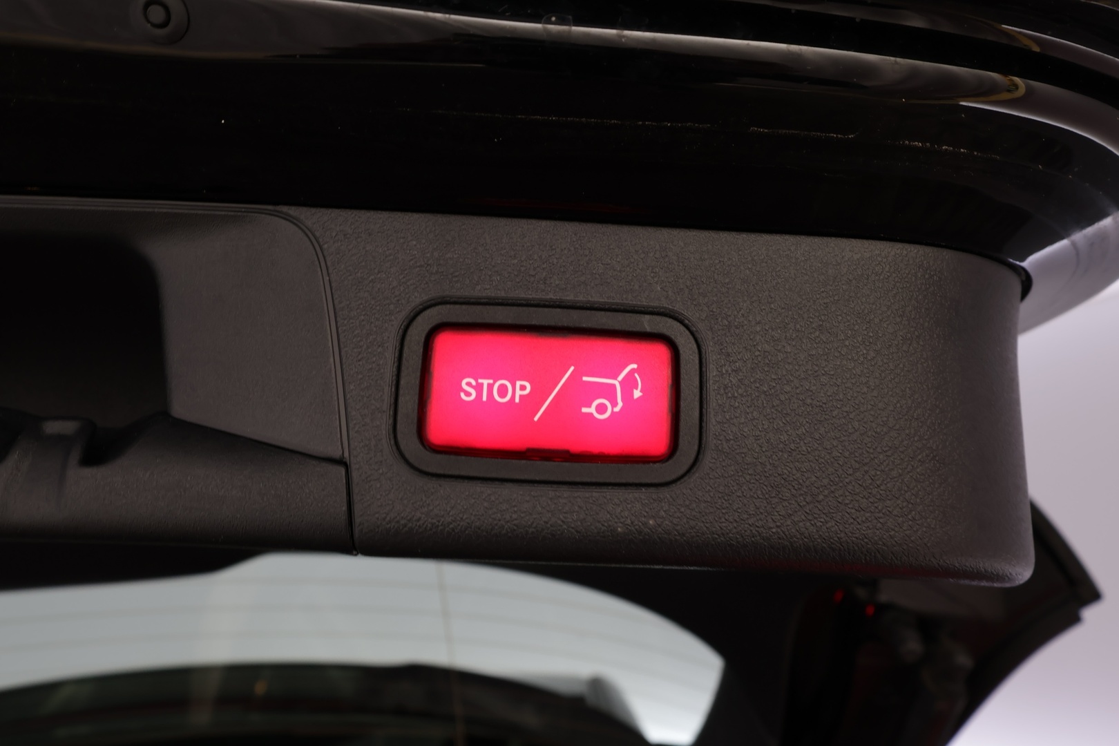 MERCEDES-BENZ B 2023