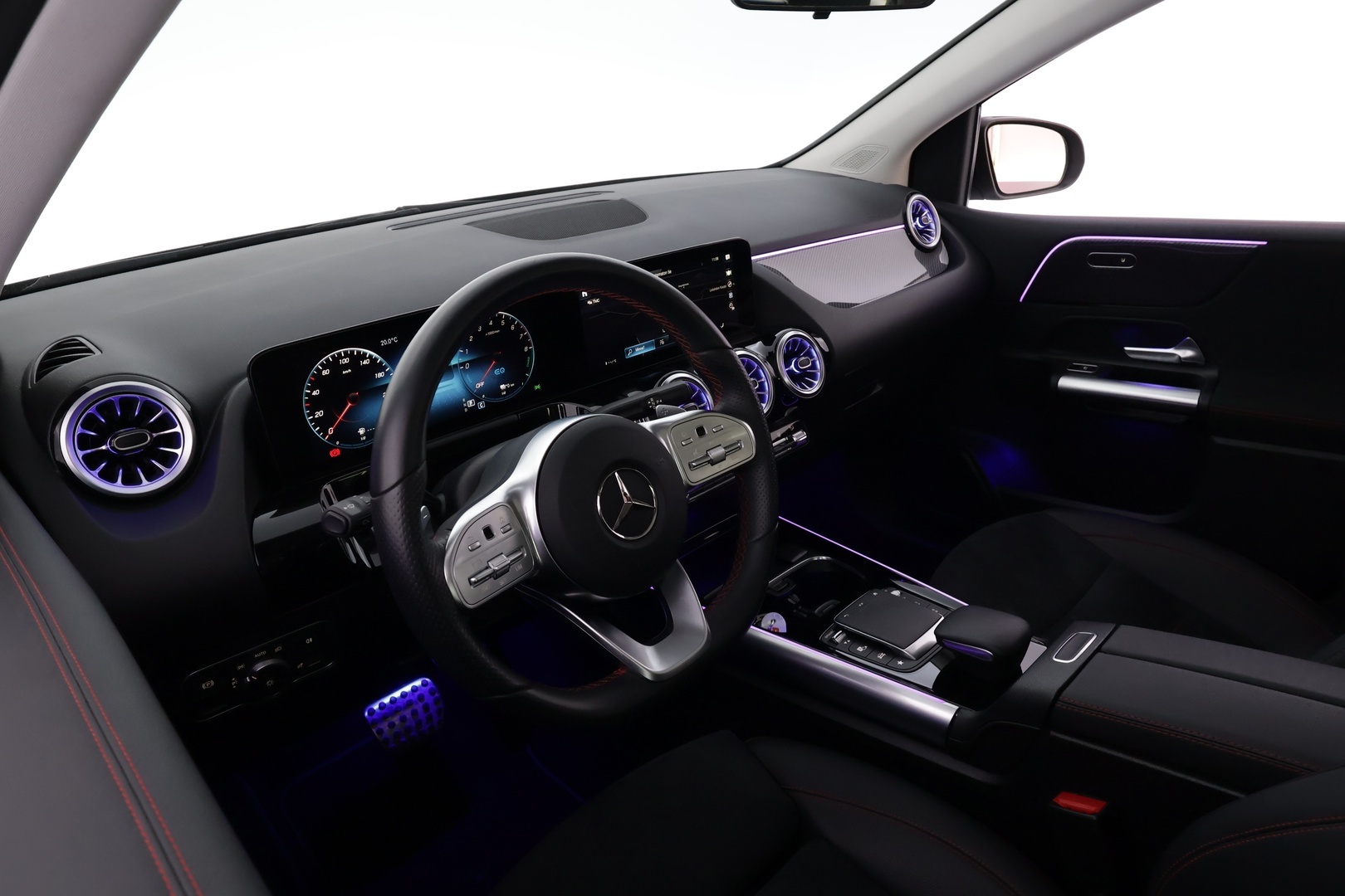 MERCEDES-BENZ B 2023