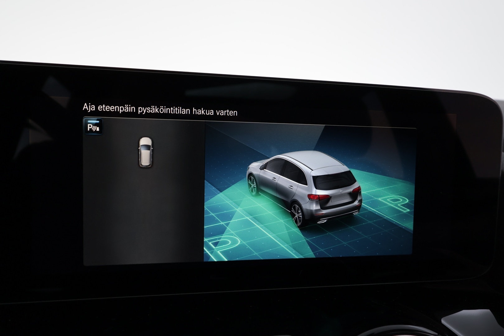 MERCEDES-BENZ B 2023