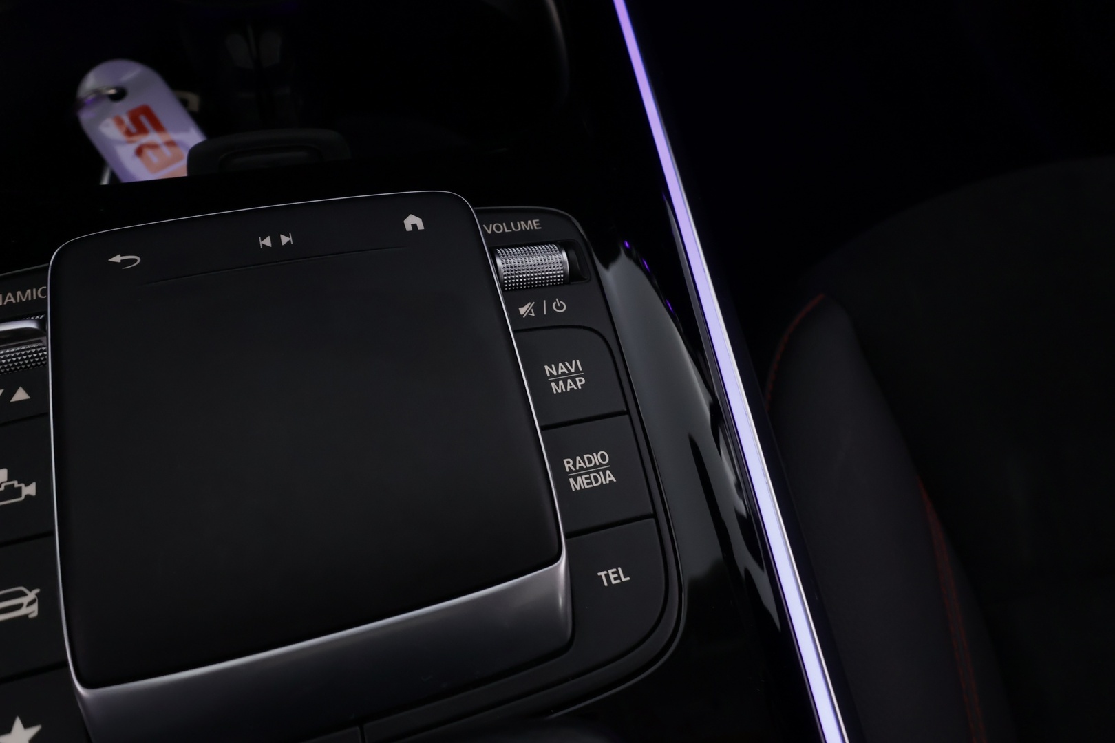 MERCEDES-BENZ B 2023