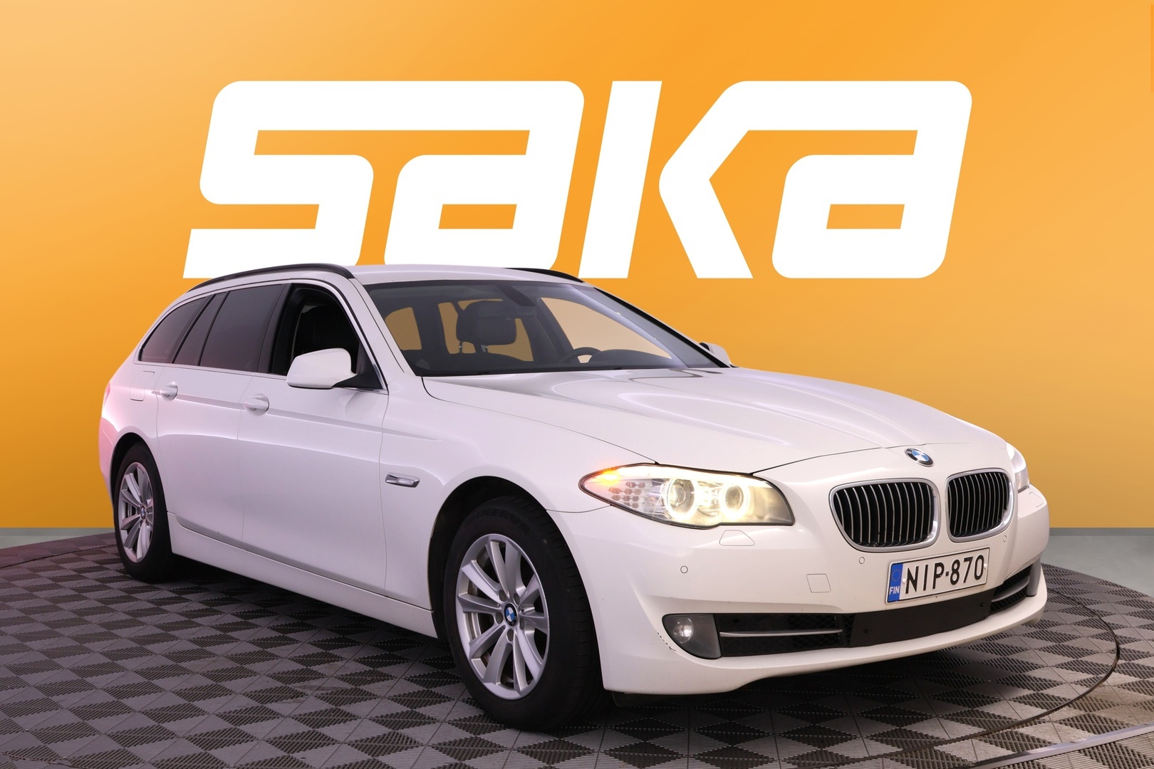 BMW 520 2012