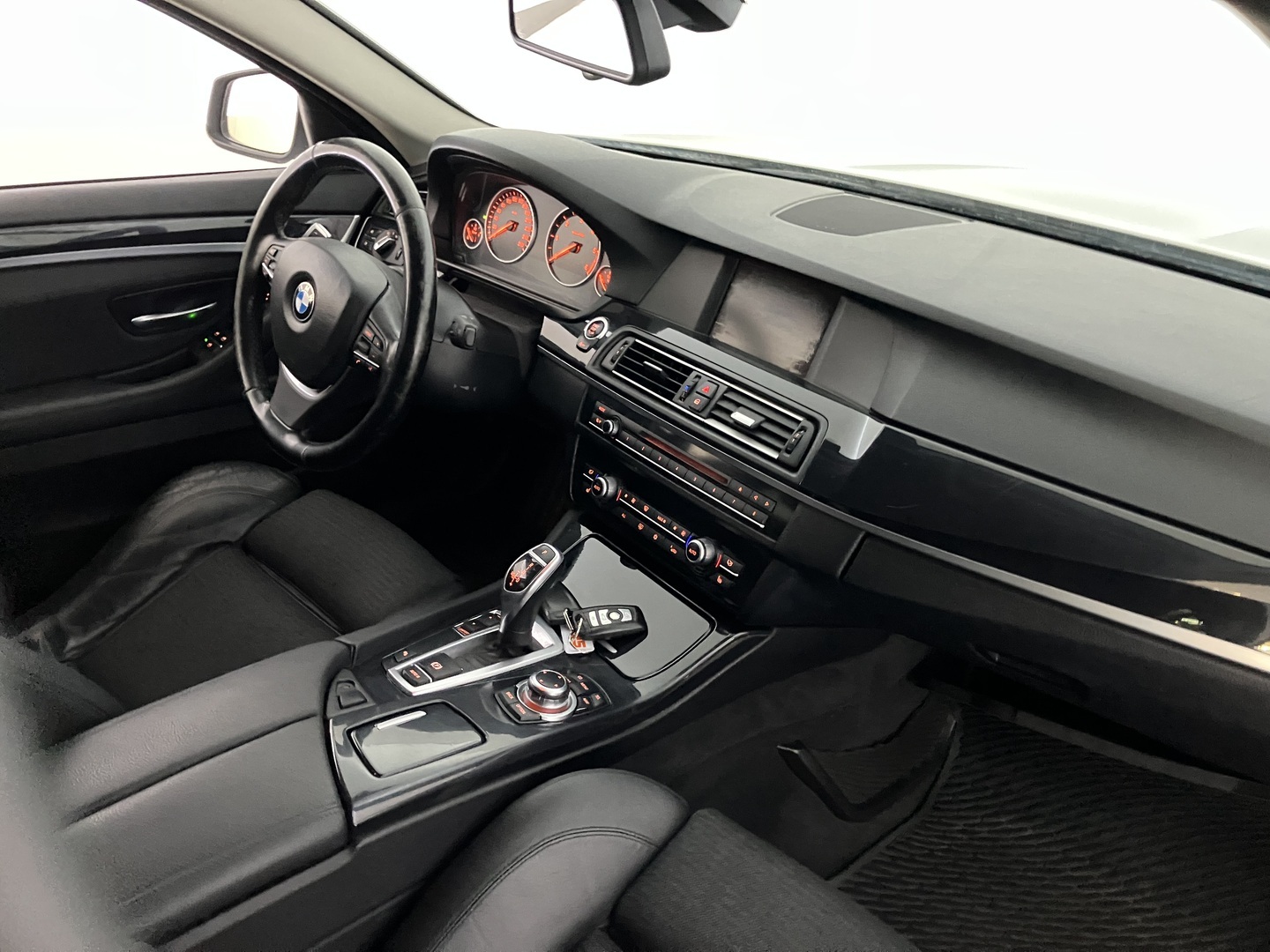 BMW 520 2012