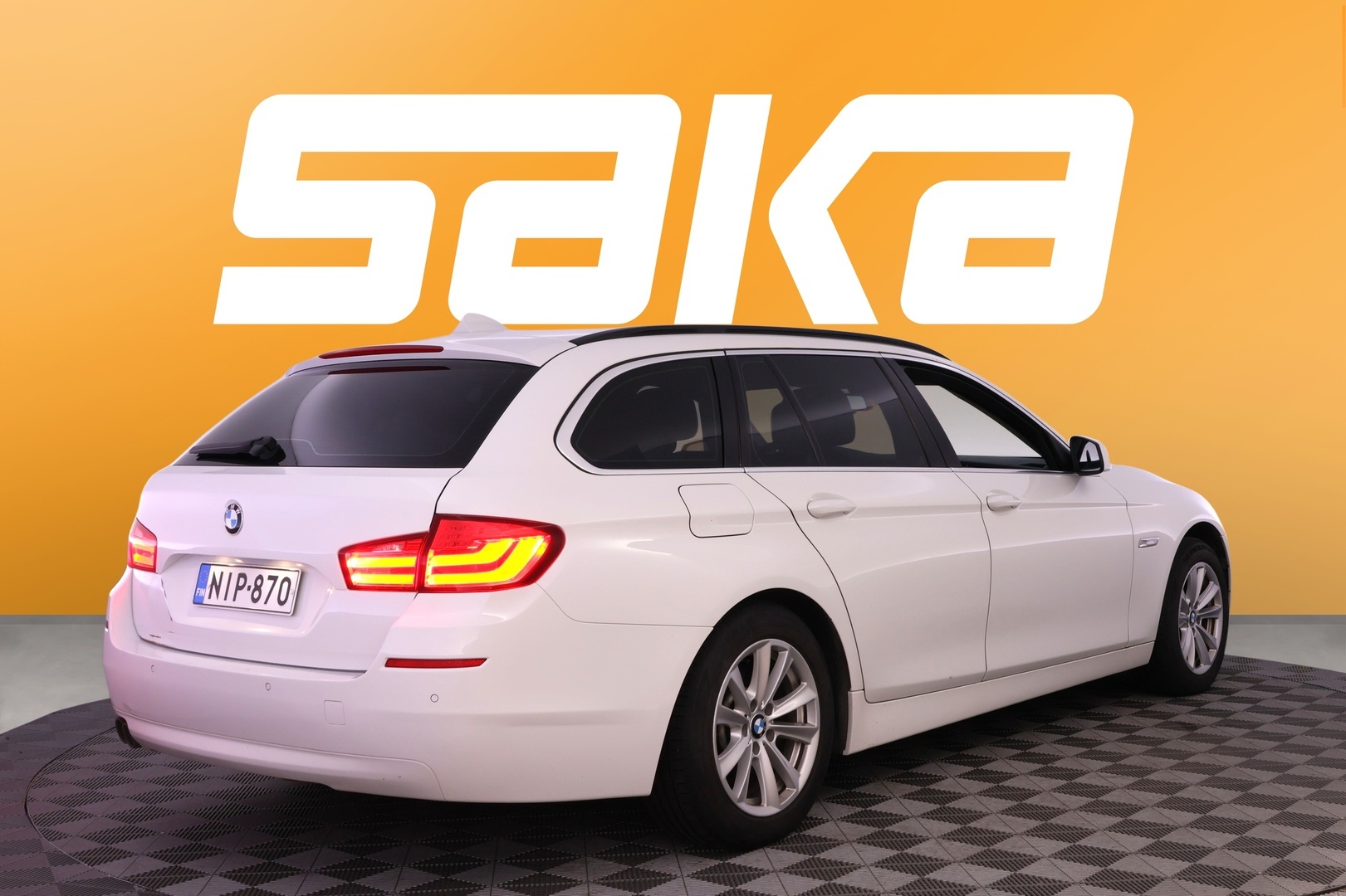 BMW 520 2012