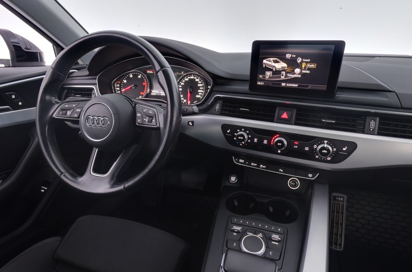 AUDI A4 2016