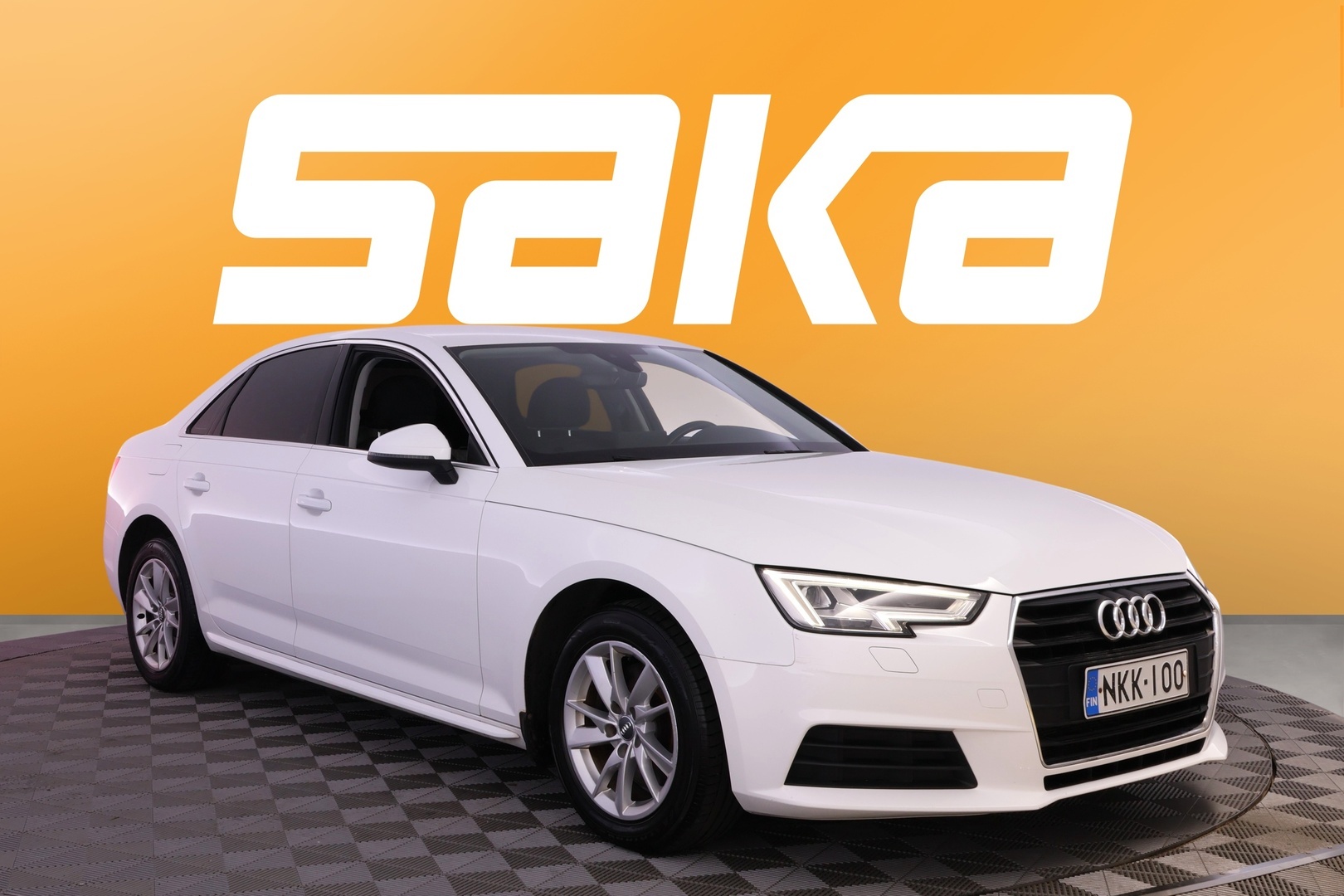 AUDI A4 2016