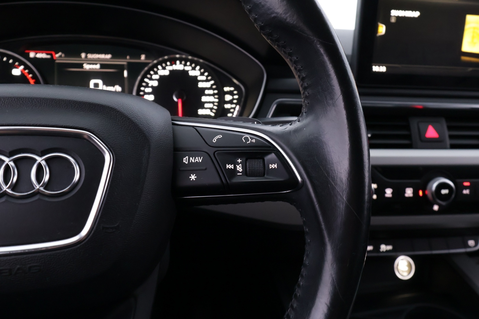 AUDI A4 2016