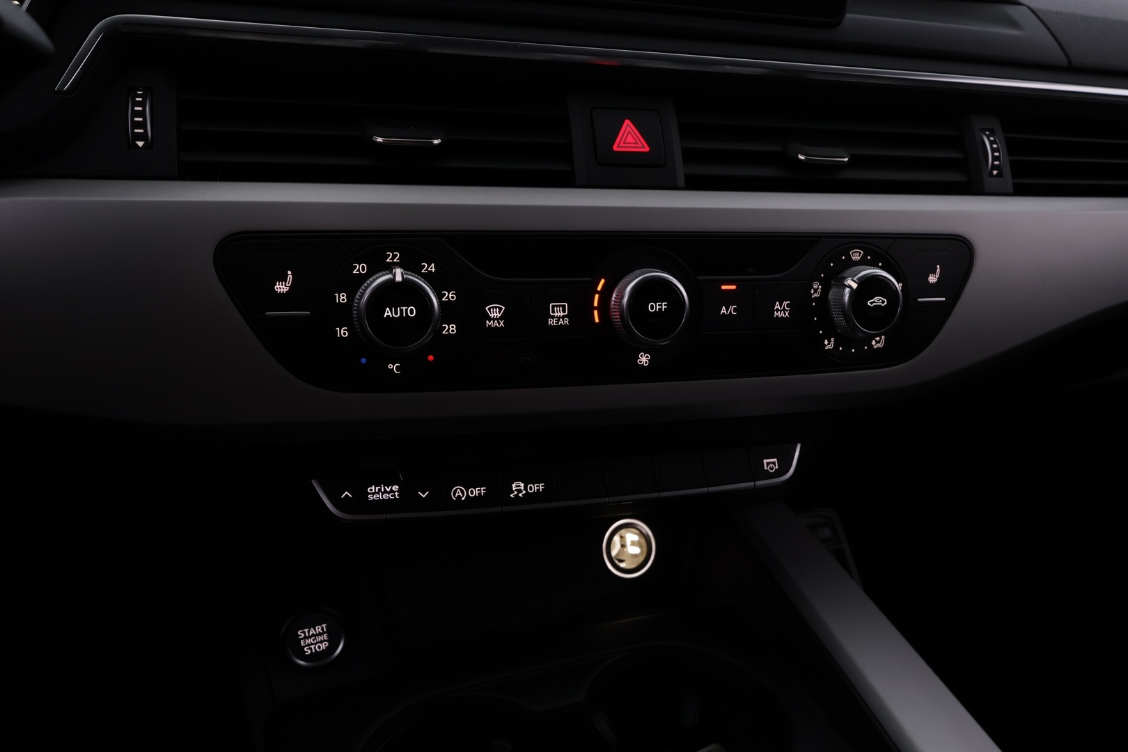 AUDI A4 2016