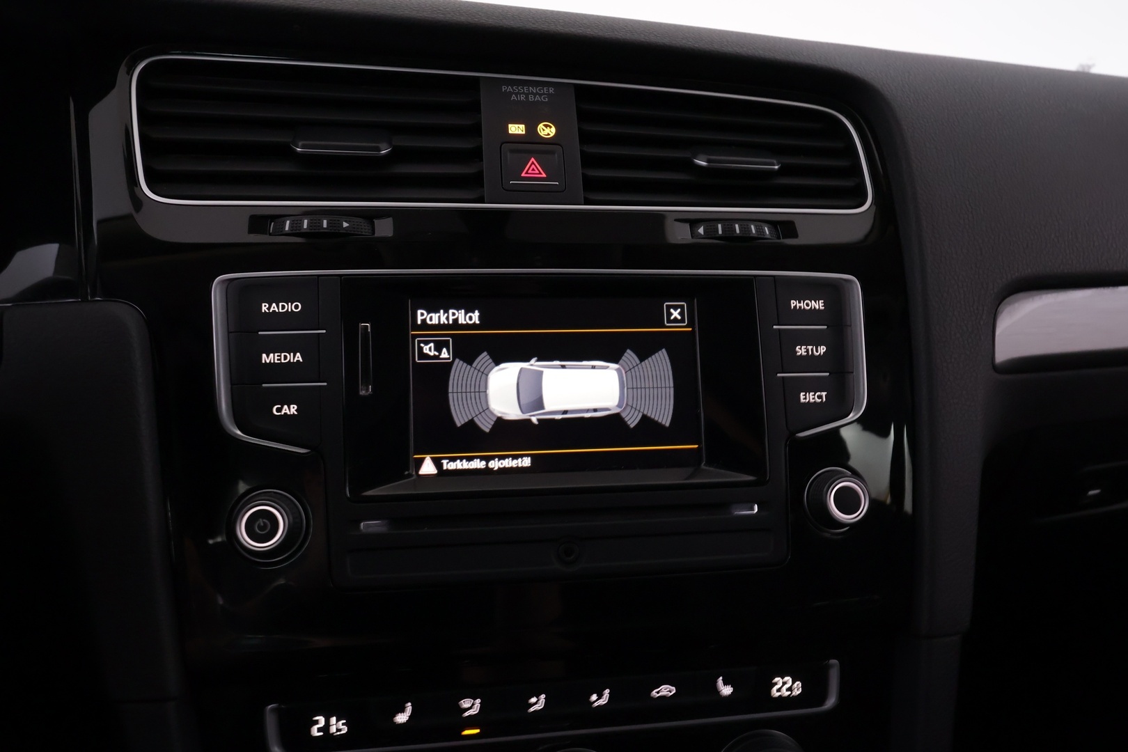 VOLKSWAGEN Golf 2016