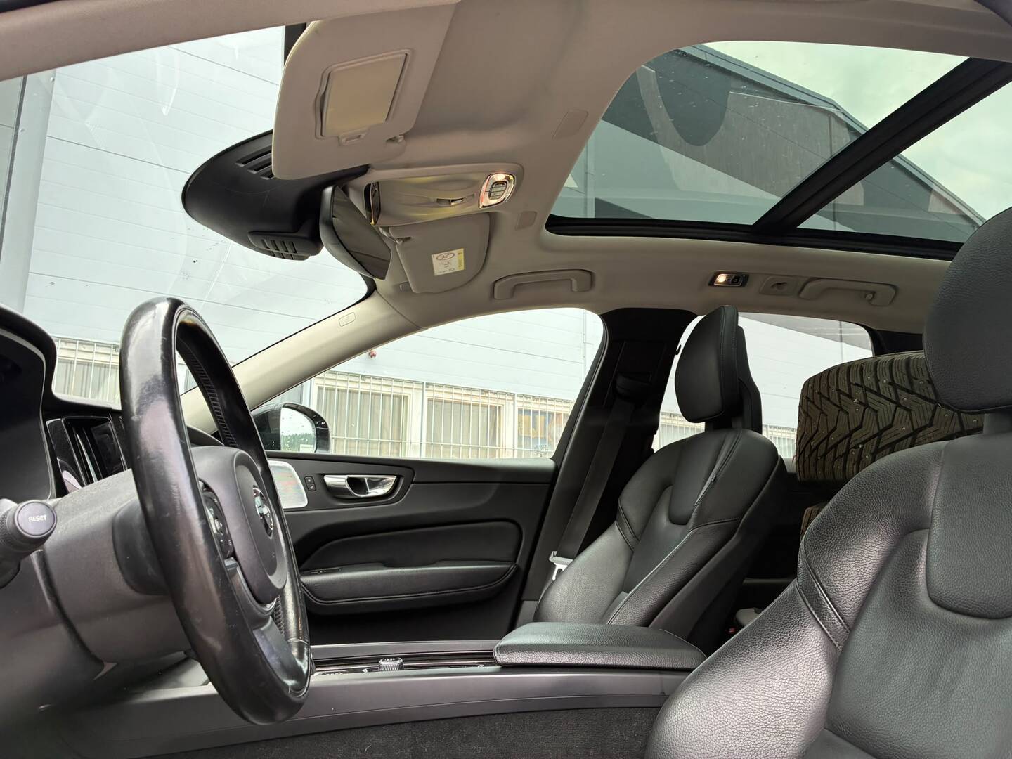 VOLVO XC60 2018