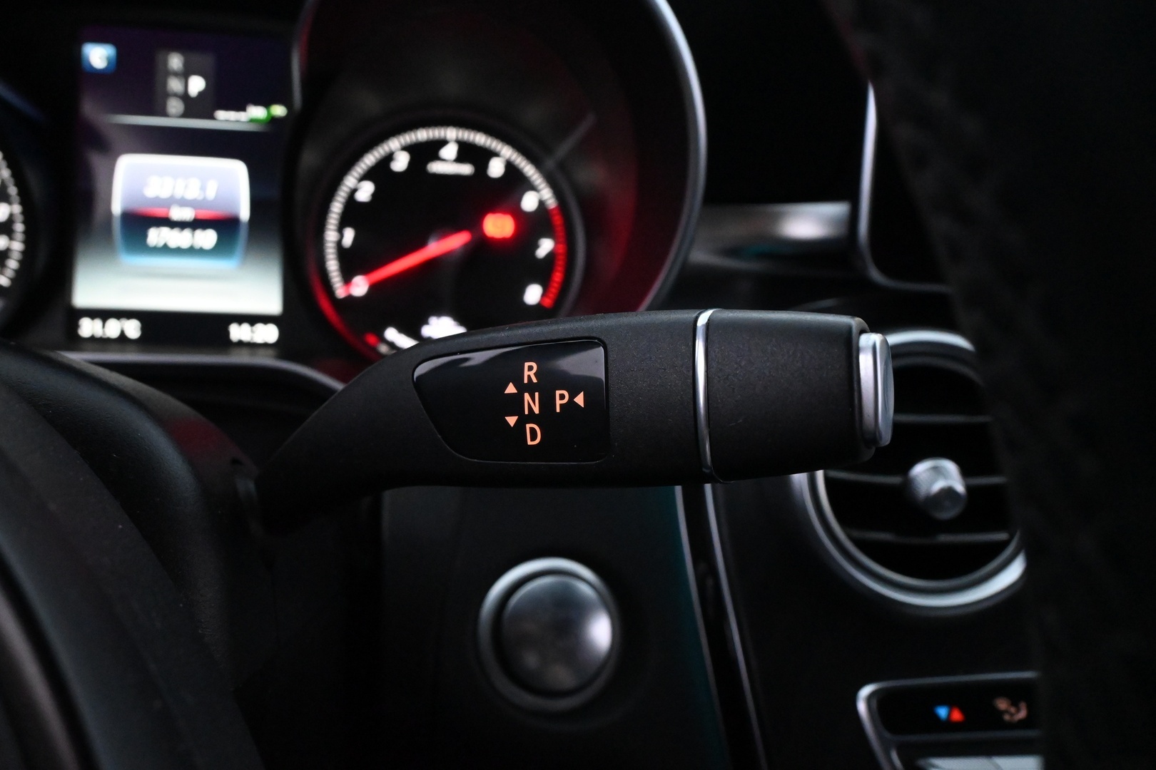 MERCEDES-BENZ C 2016