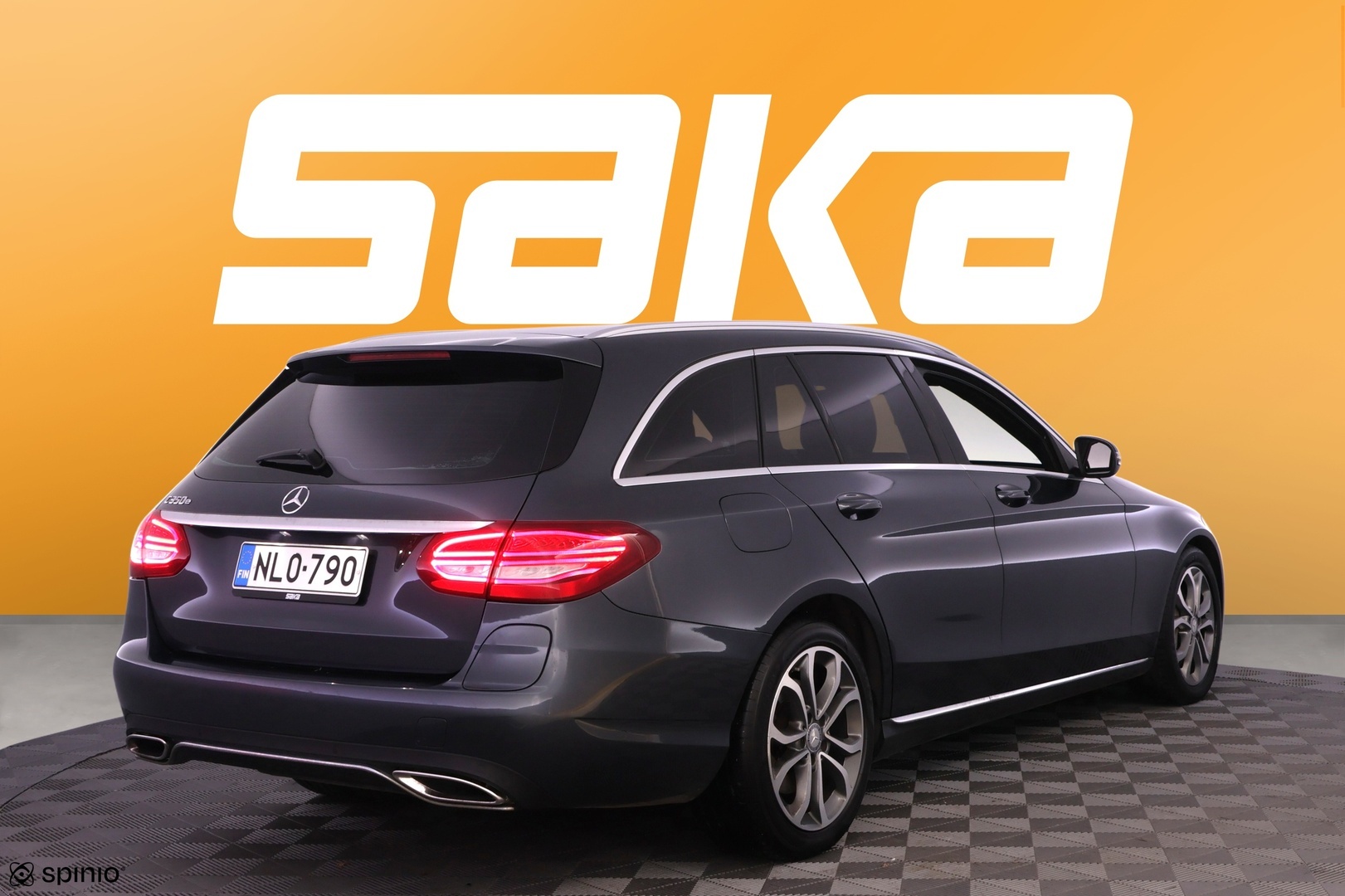 MERCEDES-BENZ C 2016