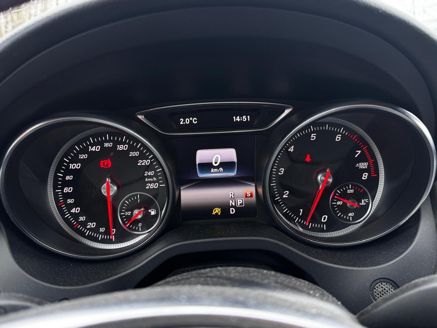 MERCEDES-BENZ CLA 2017