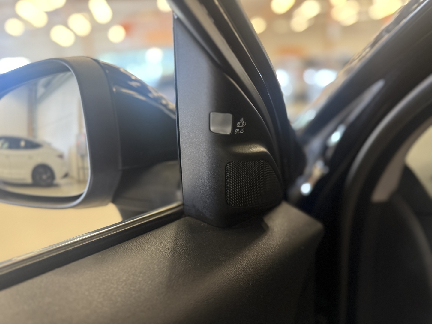 VOLVO V70 2015