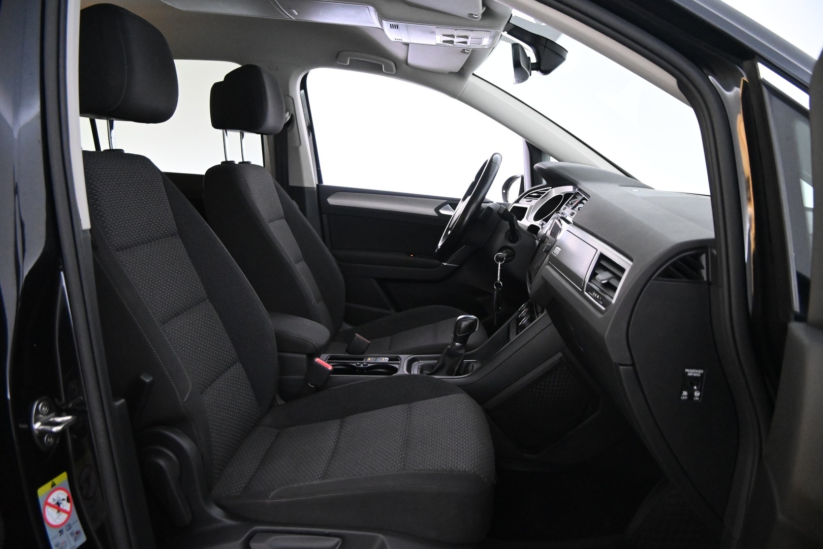 VOLKSWAGEN Touran 2018