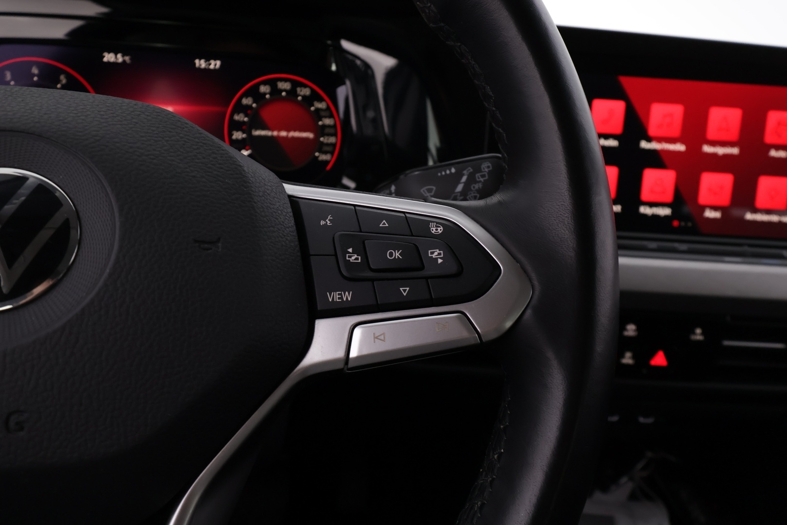 VOLKSWAGEN Golf 2021