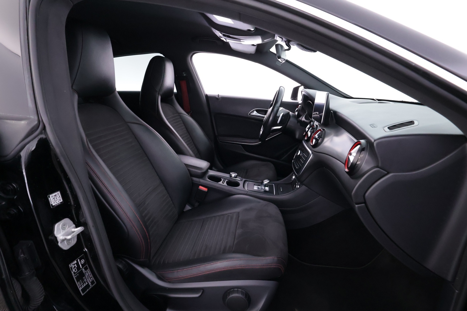 MERCEDES-BENZ CLA 45 AMG 2016