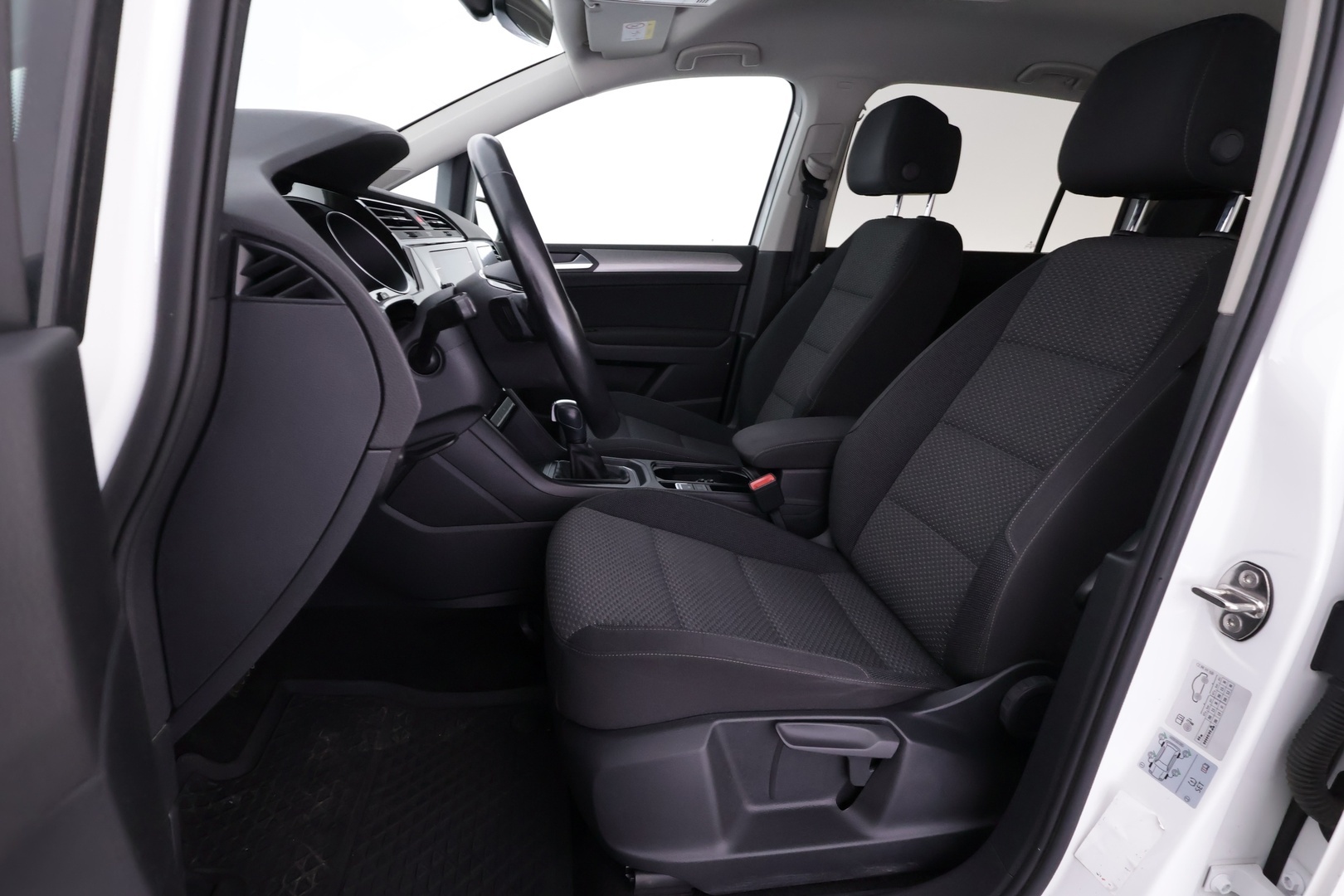 VOLKSWAGEN Touran 2020