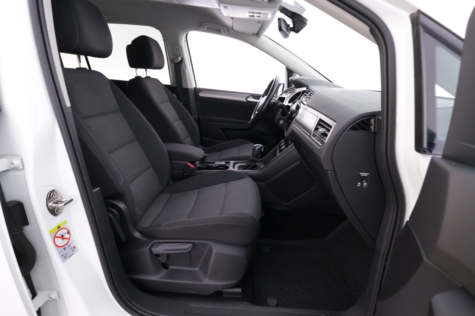 VOLKSWAGEN Touran 2020