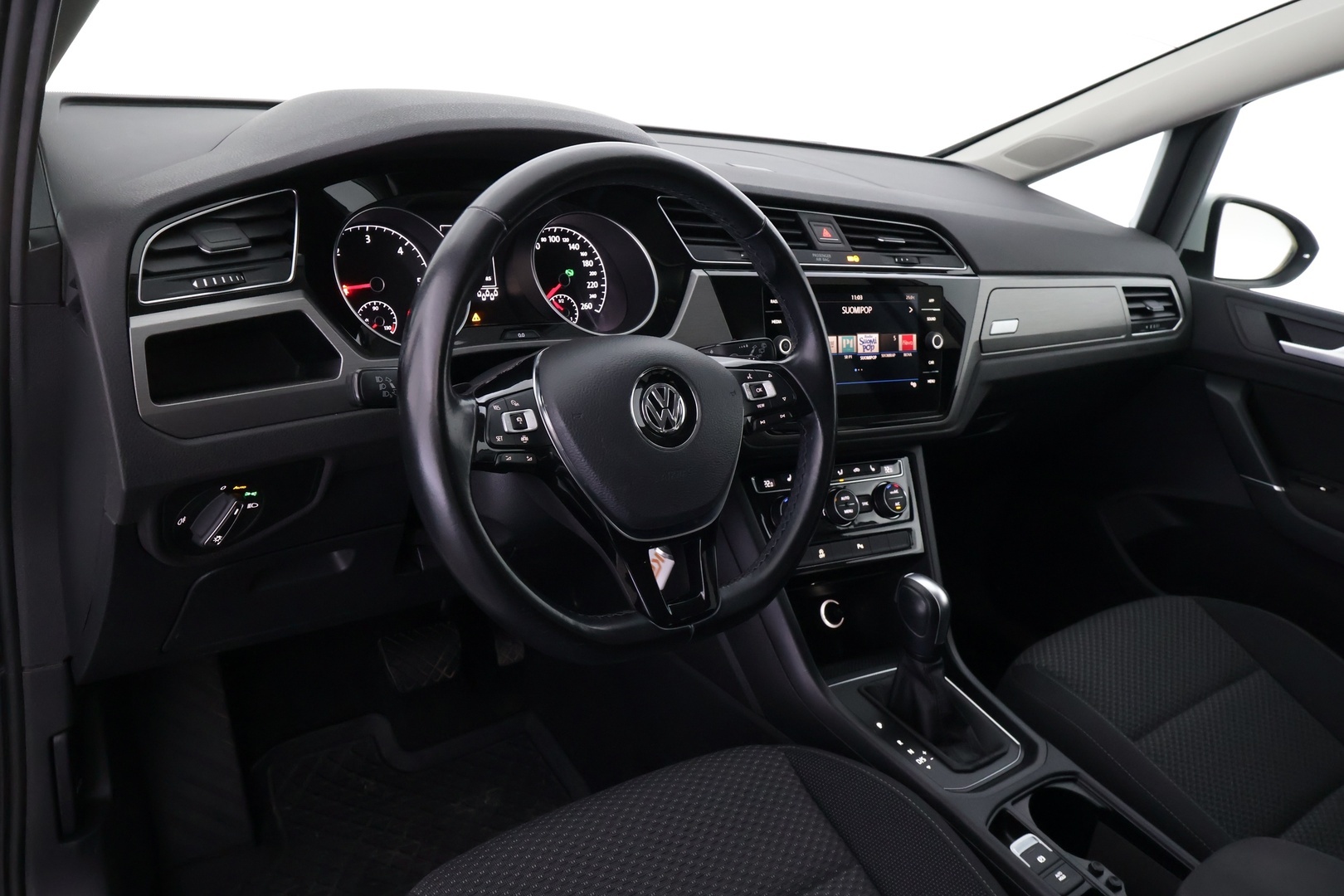 VOLKSWAGEN Touran 2020