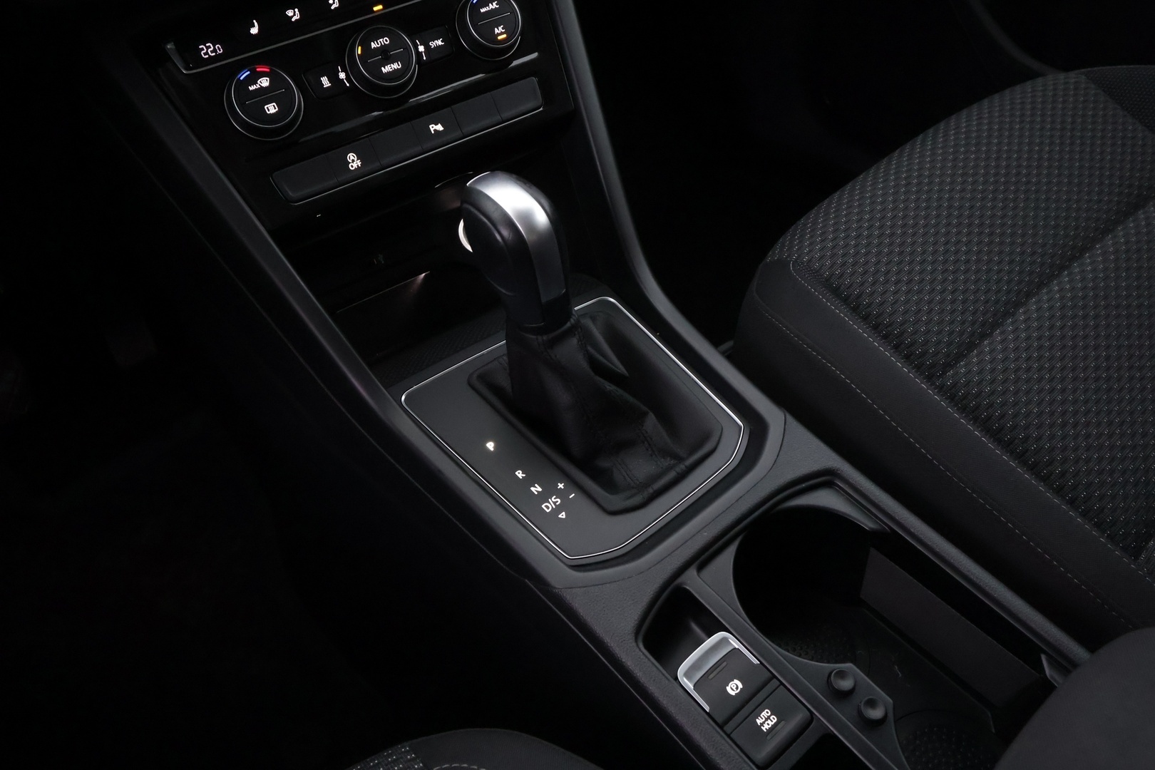 VOLKSWAGEN Touran 2020