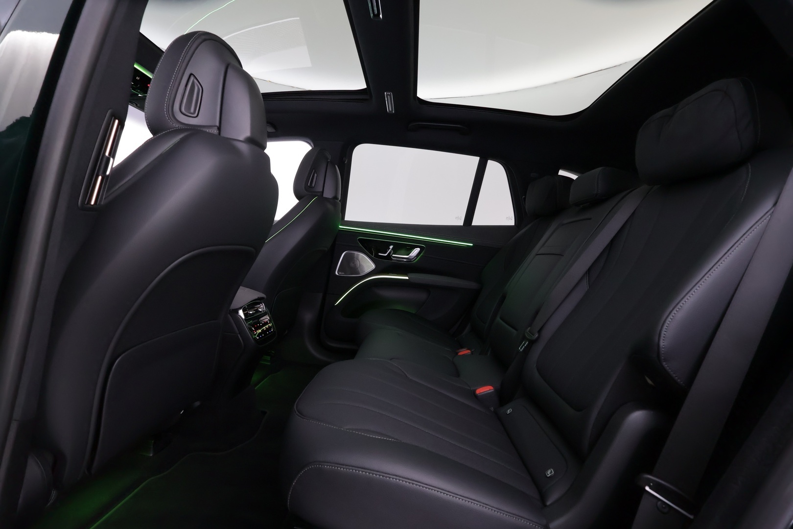 MERCEDES-BENZ EQS SUV 2023