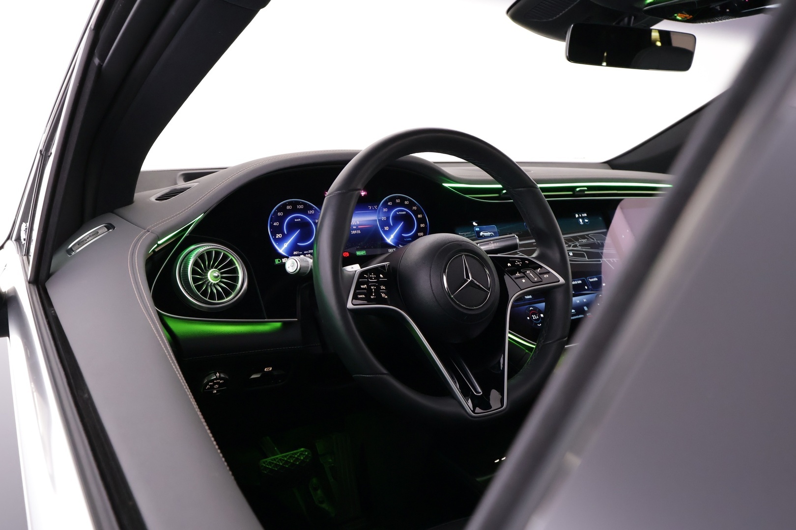 MERCEDES-BENZ EQS SUV 2023