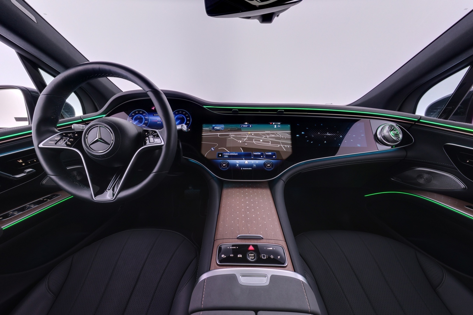 MERCEDES-BENZ EQS SUV 2023