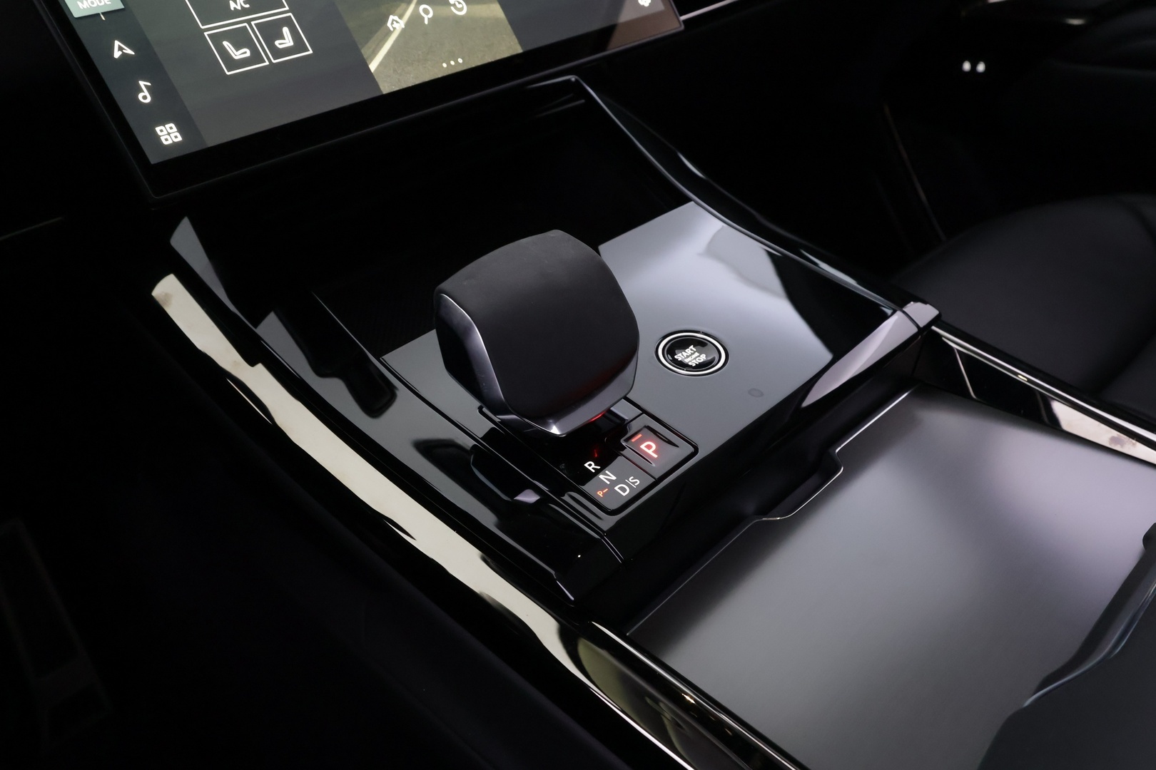 LAND ROVER Range Rover Sport 2024