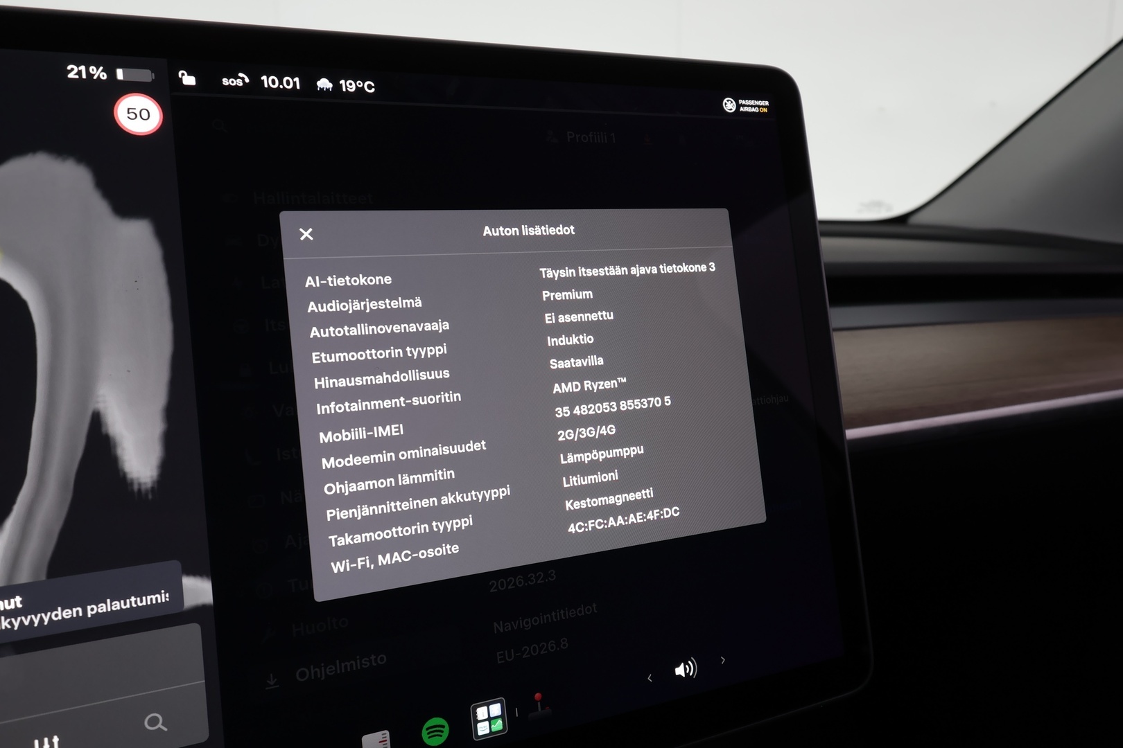 TESLA Model Y 2024