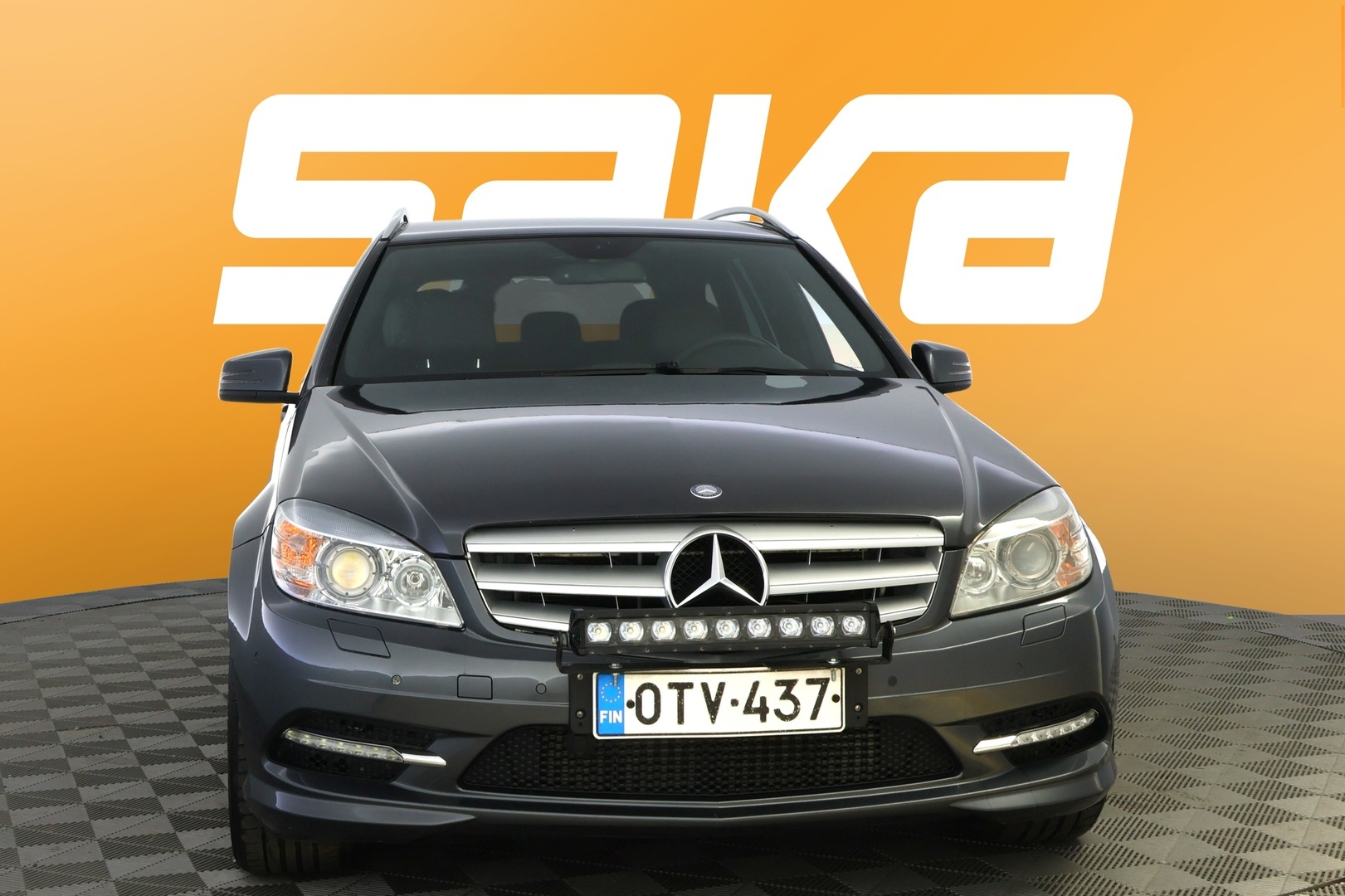 MERCEDES-BENZ C 2011
