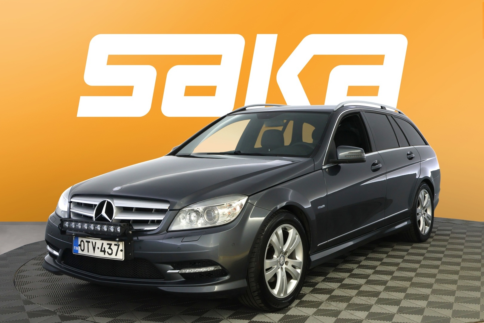 MERCEDES-BENZ C 2011
