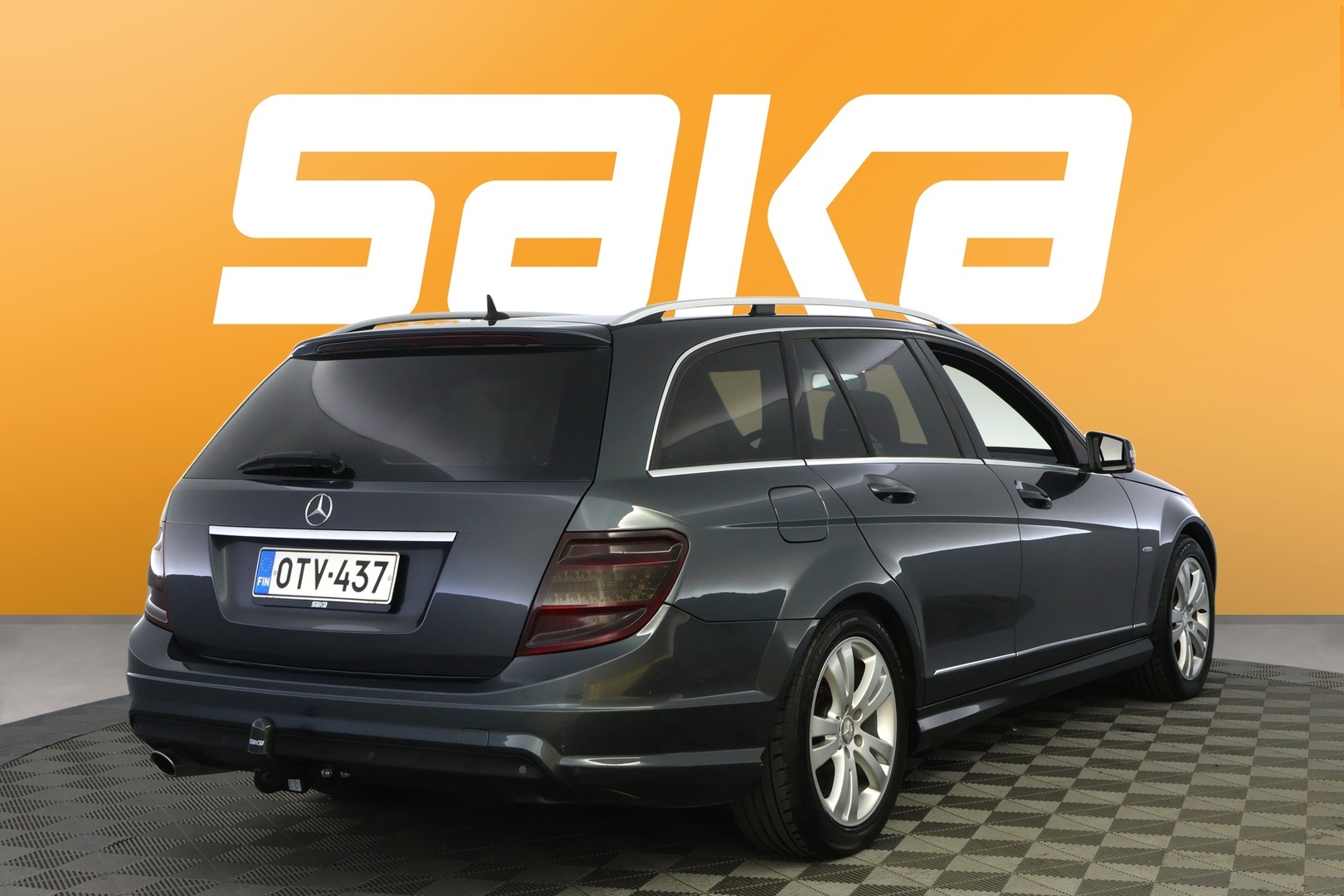 MERCEDES-BENZ C 2011