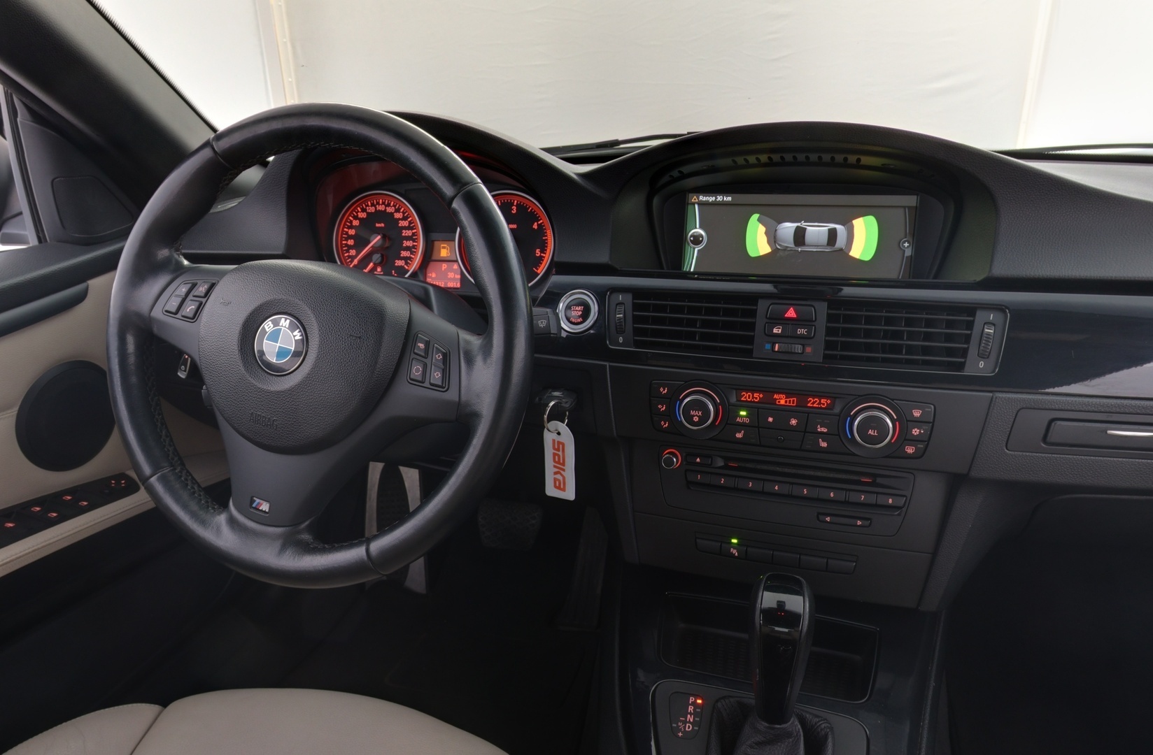 BMW 330 2012