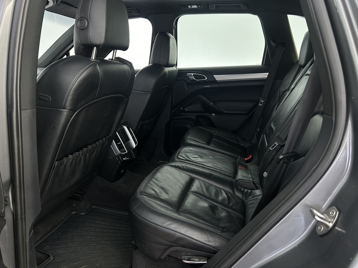 PORSCHE Cayenne 2011