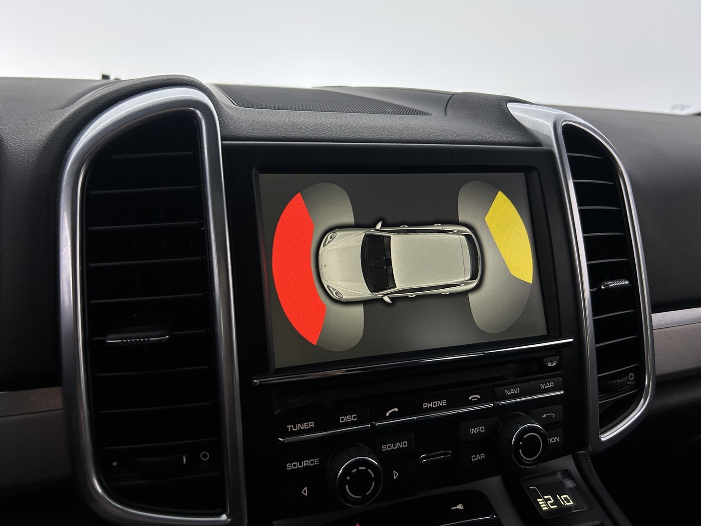 PORSCHE Cayenne 2011