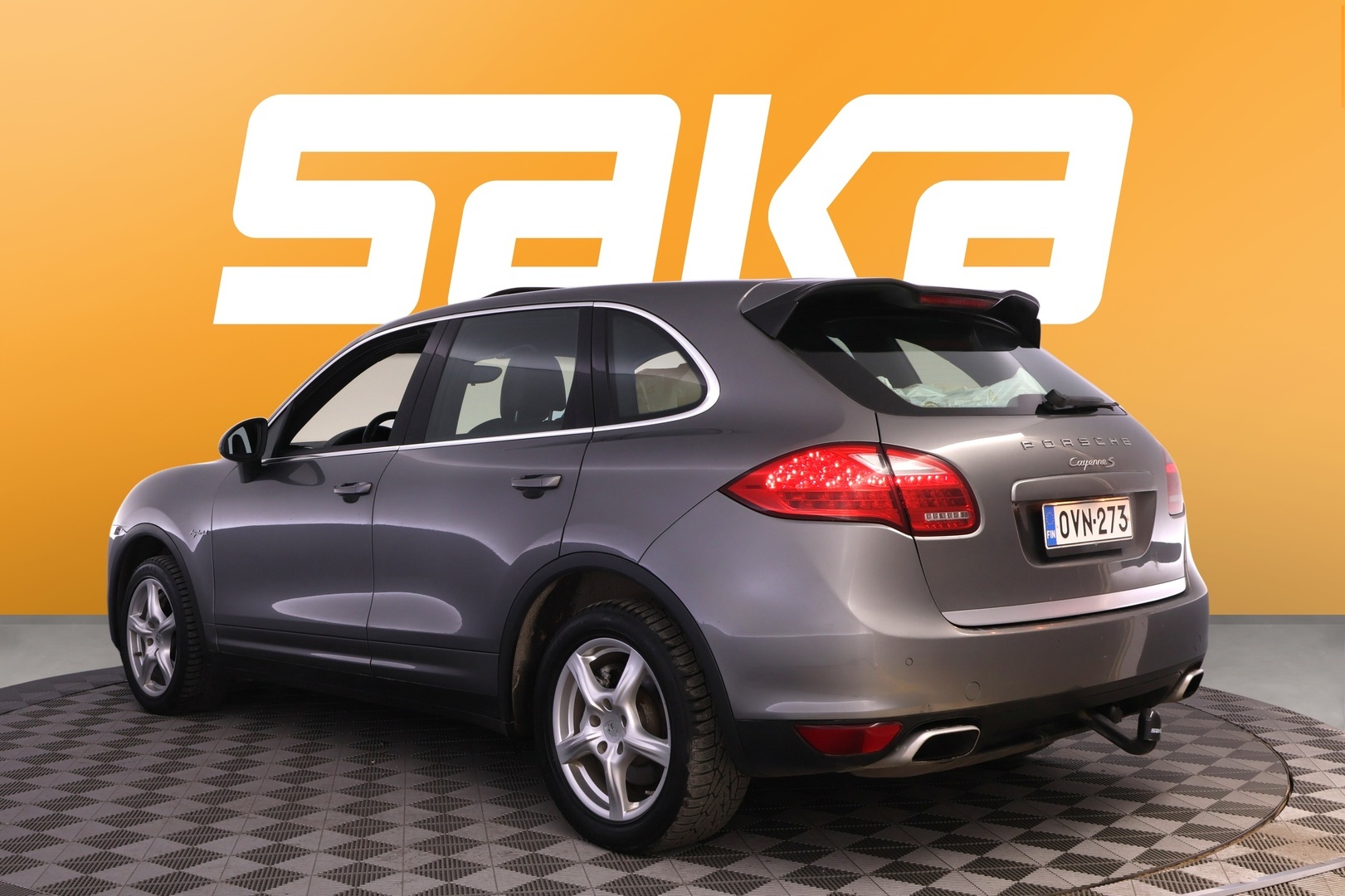 PORSCHE Cayenne 2011