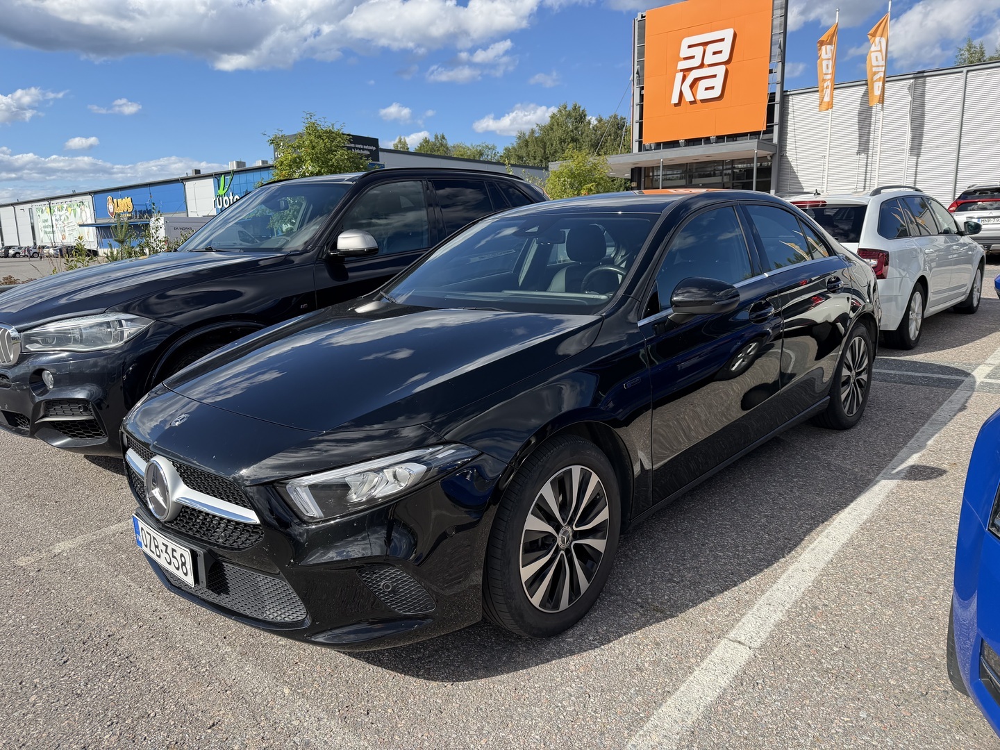 MERCEDES-BENZ A 2021