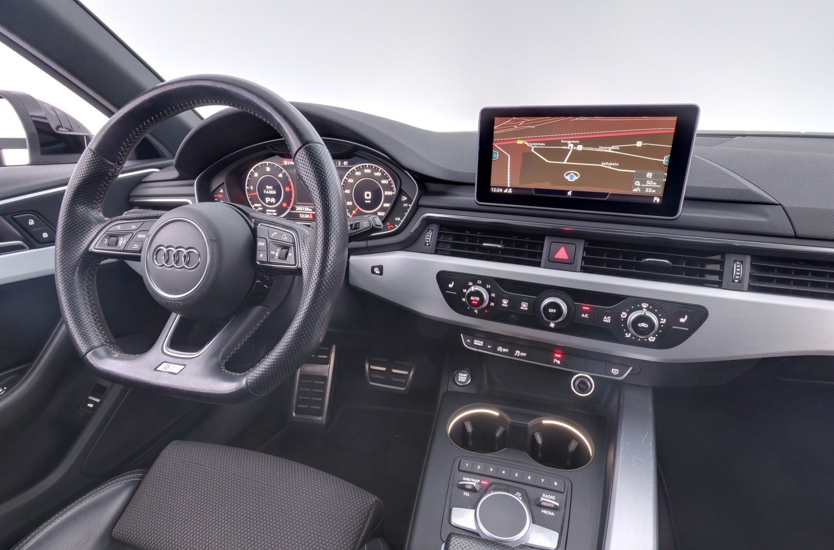 AUDI A4 2017