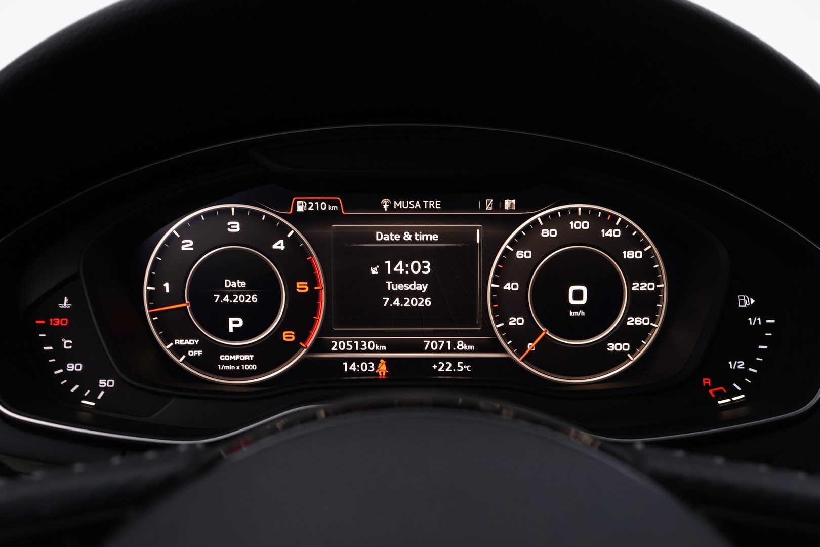 AUDI A4 2017