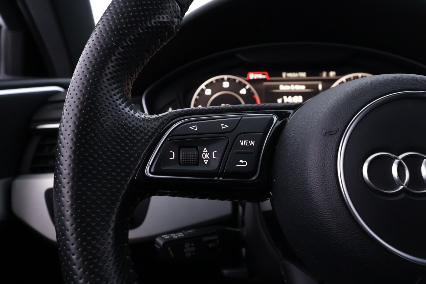 AUDI A4 2017