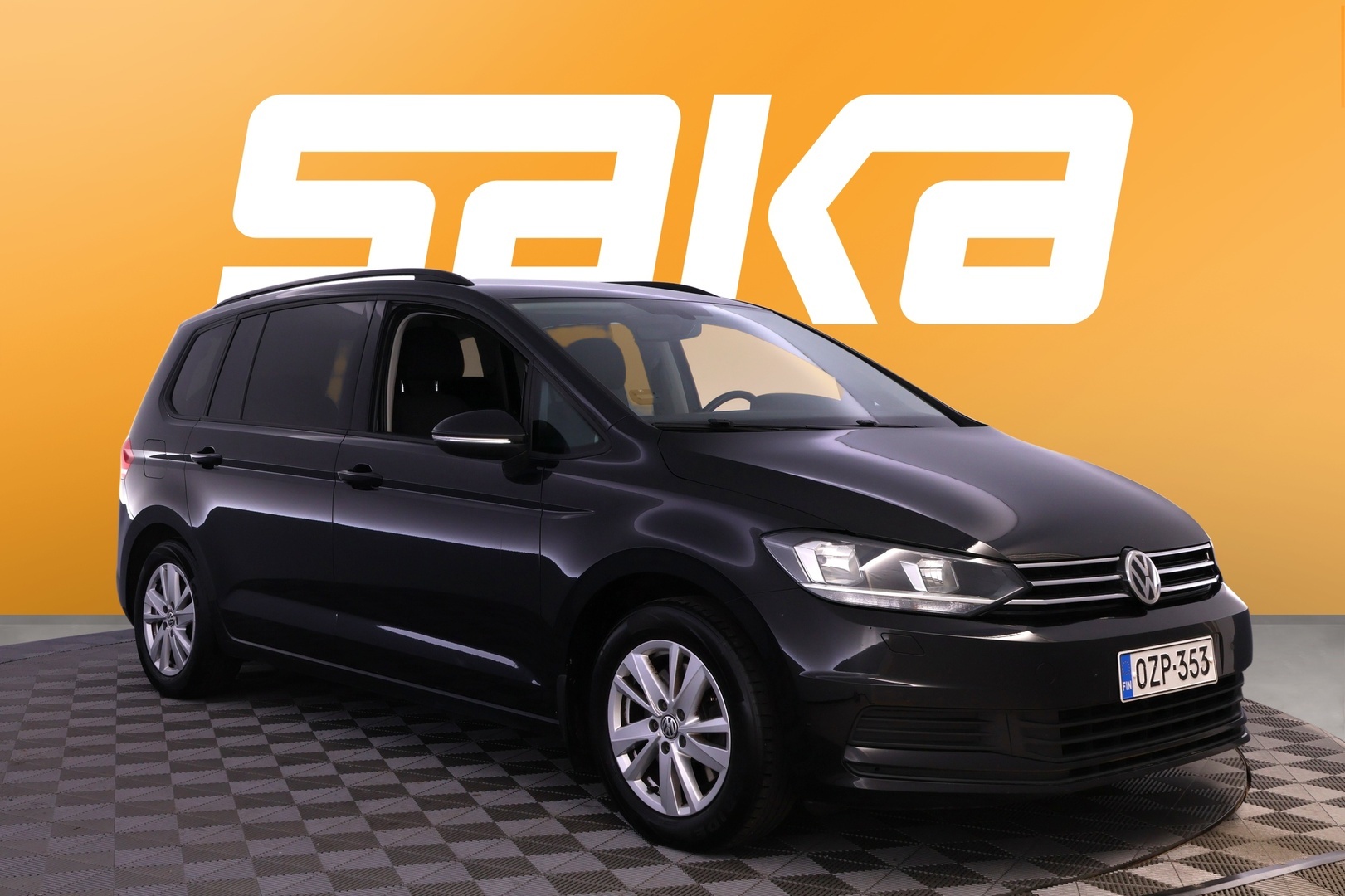 VOLKSWAGEN Touran 2020