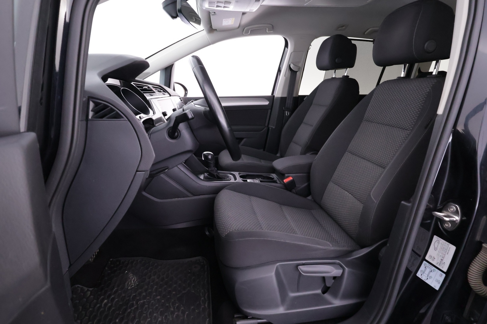 VOLKSWAGEN Touran 2020