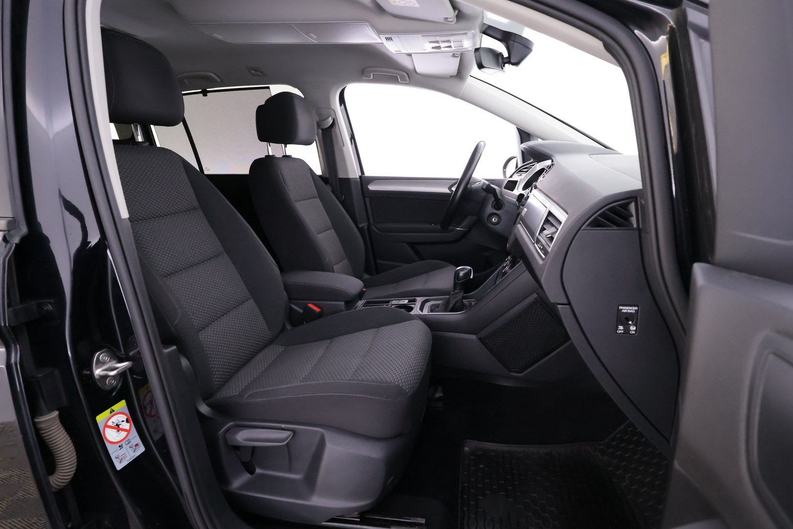 VOLKSWAGEN Touran 2020