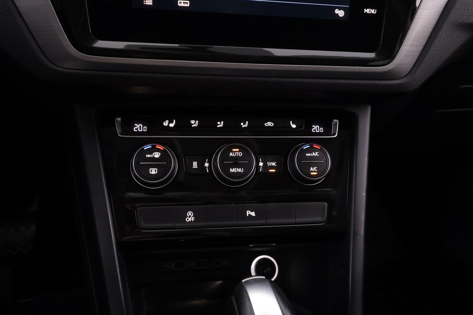 VOLKSWAGEN Touran 2020