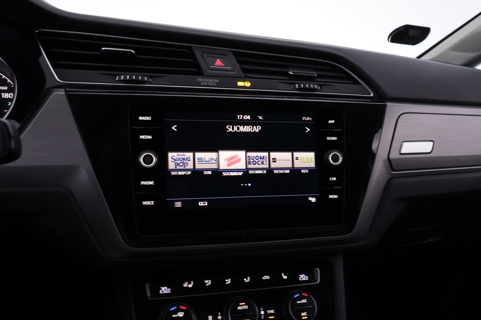 VOLKSWAGEN Touran 2020